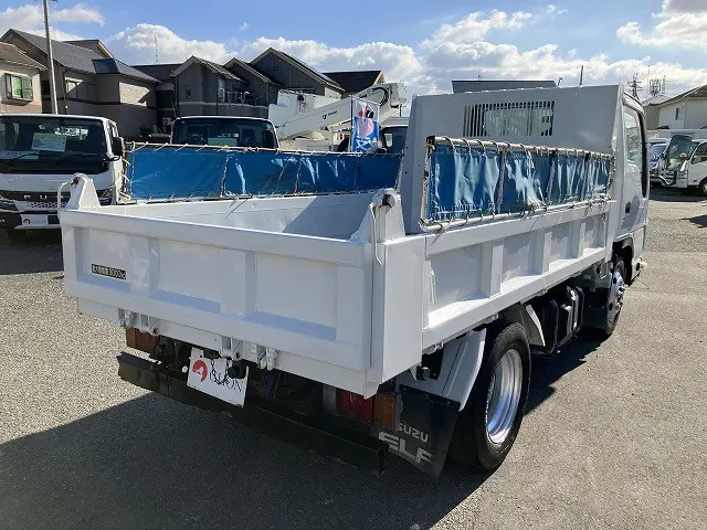 いすゞ エルフ TPG-NKR85AD(2WD)の写真22