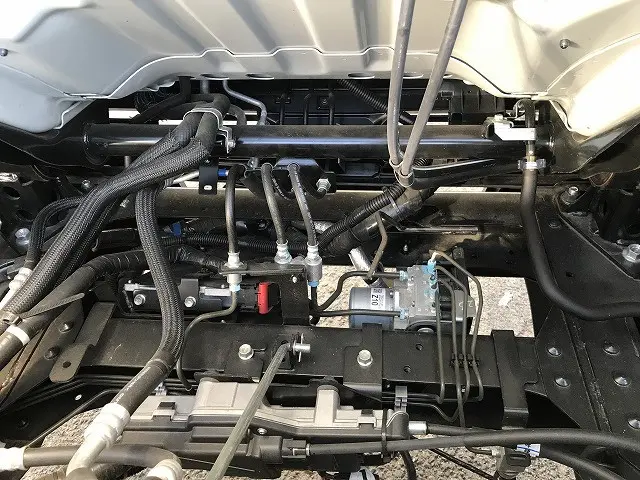 いすゞ エルフ 2RG-NPR88AM(2WD)の写真21