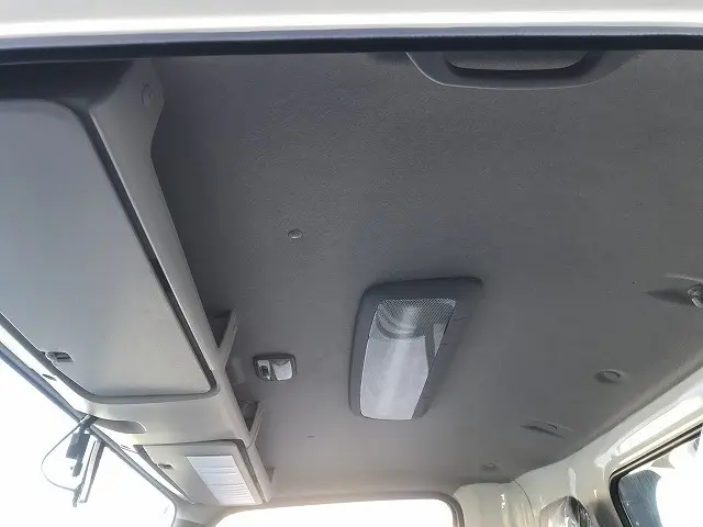 いすゞ エルフ 2RG-NPR88AM(2WD)の写真35