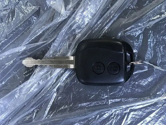 いすゞ エルフ 2RG-NPR88AM(2WD)の写真36