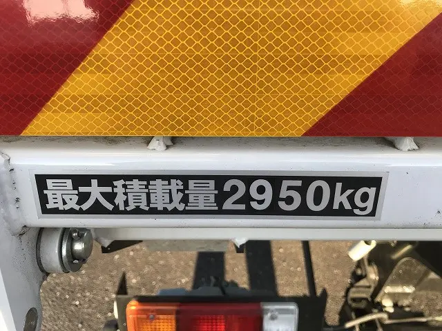 いすゞ エルフ 2RG-NPR88AM(2WD)の写真47