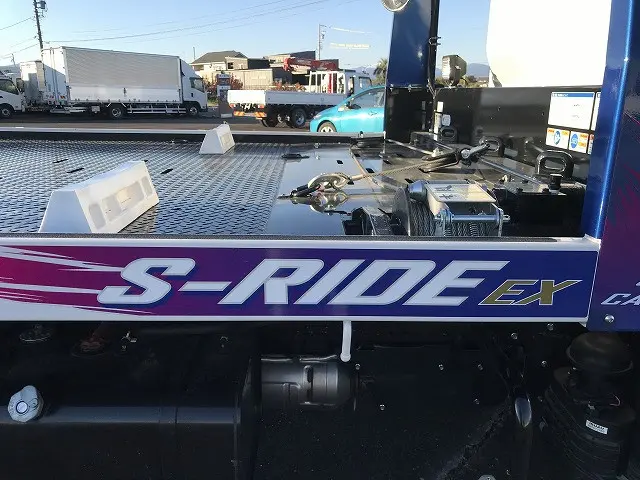 いすゞ エルフ 2RG-NPR88AM(2WD)の写真48