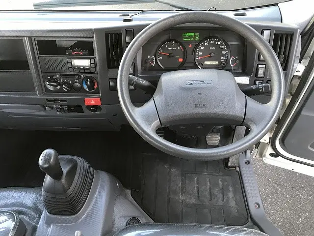 いすゞ エルフ 2PG-NPS88AR(4WD)の写真29