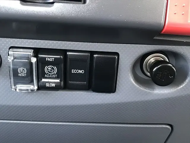 いすゞ エルフ 2PG-NPS88AR(4WD)の写真33