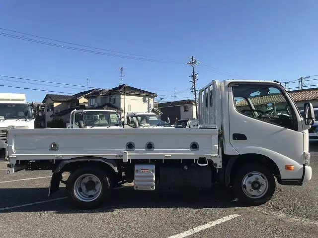 日野 デュトロ 2RG-XZC605M(2WD)の写真5