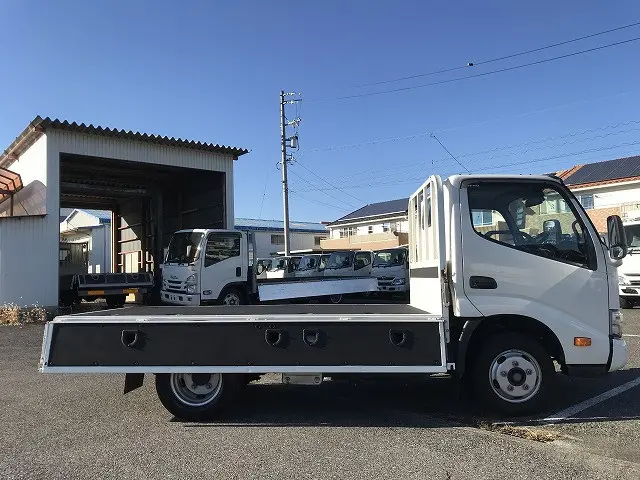 日野 デュトロ 2RG-XZC605M(2WD)の写真12