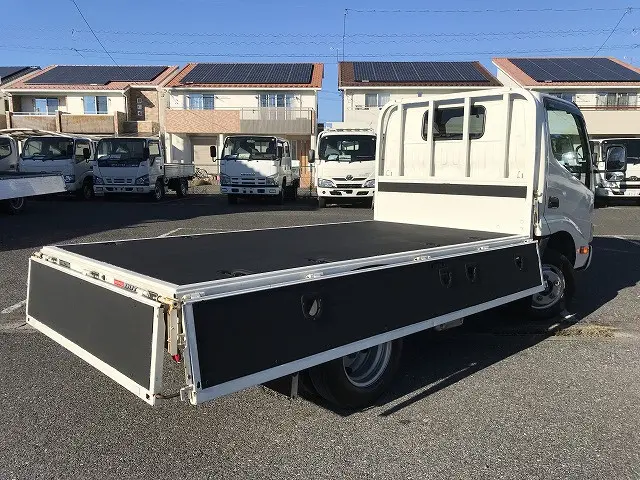 日野 デュトロ 2RG-XZC605M(2WD)の写真15