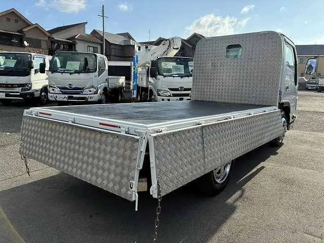 いすゞ エルフ TRG-NJR85A(2WD)の写真15