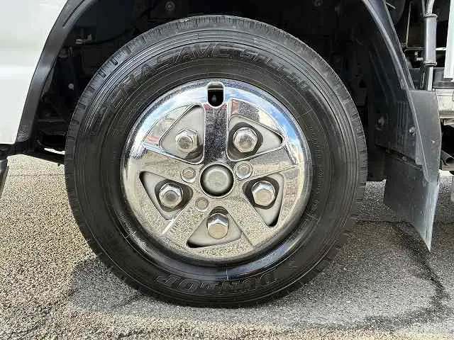 いすゞ エルフ TRG-NJR85A(2WD)の写真26