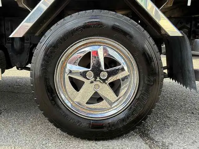 いすゞ エルフ TRG-NJR85A(2WD)の写真27