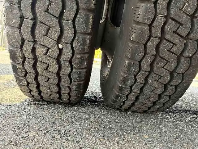 いすゞ エルフ TRG-NJR85A(2WD)の写真32