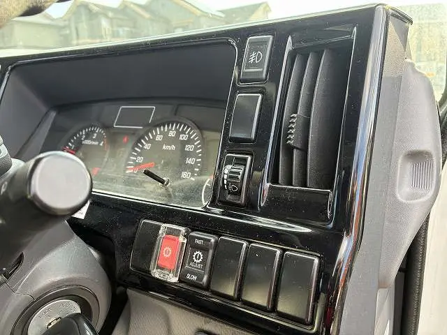 いすゞ エルフ TRG-NJR85A(2WD)の写真41