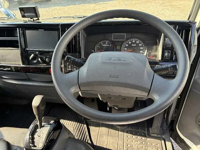 いすゞ エルフ TRG-NJR85A(2WD)の写真47