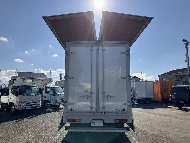 三菱 キャンター TPG-FEA50(2WD)の写真6