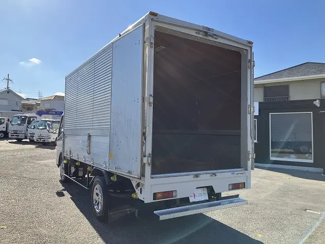 三菱 キャンター TPG-FEA50(2WD)の写真17