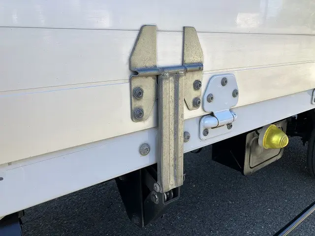 三菱 キャンター TPG-FEA50(2WD)の写真31