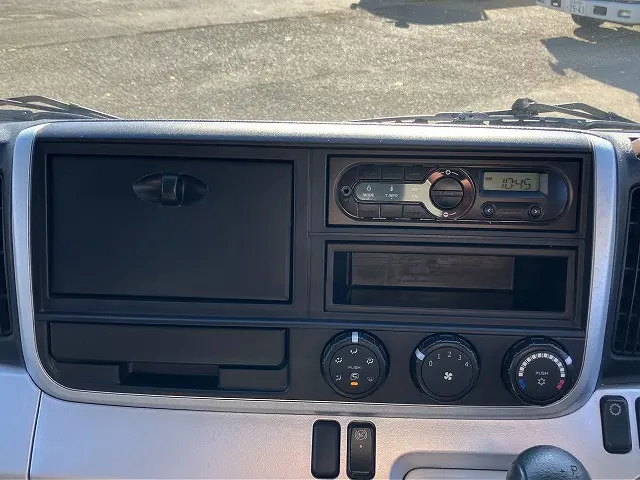 三菱 キャンター TPG-FEA50(2WD)の写真43