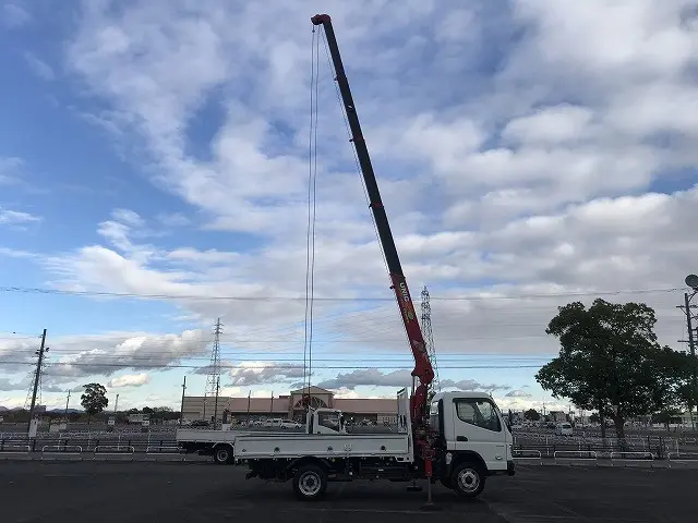 三菱 キャンター 2RG-FEB80(2WD)の写真24