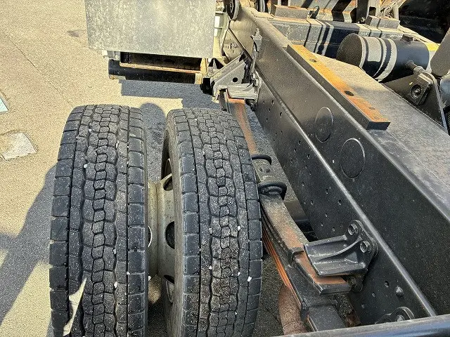 いすゞ フォワード TKG-FRR90S1(2WD)の写真24