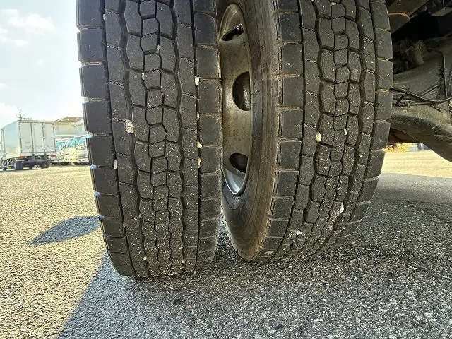 いすゞ フォワード TKG-FRR90S1(2WD)の写真28