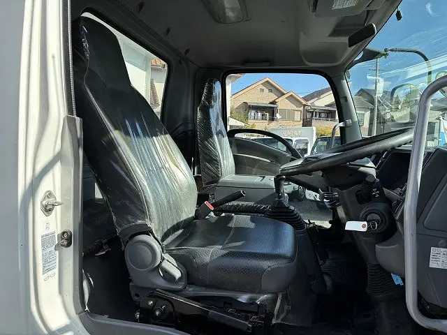 いすゞ フォワード TKG-FRR90S1(2WD)の写真31