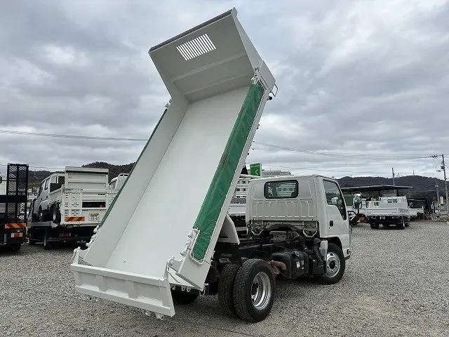 いすゞ エルフ TKG-NJR85AN(2WD)の写真8