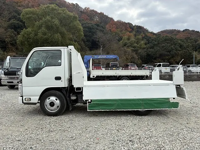 いすゞ エルフ TKG-NJR85AN(2WD)の写真11