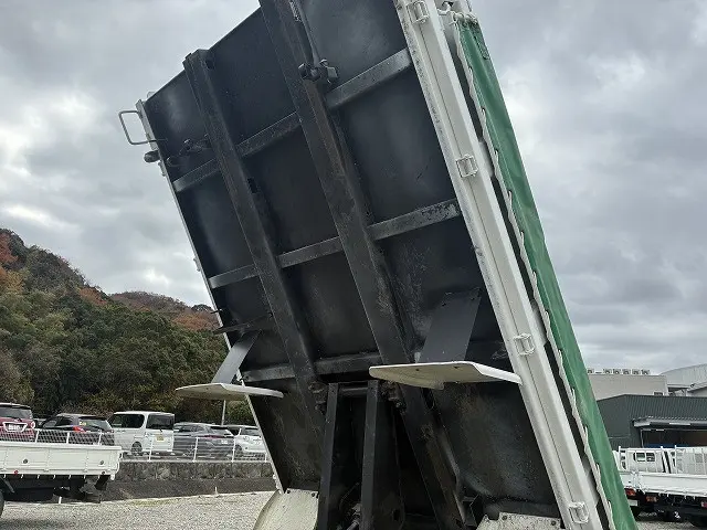 いすゞ エルフ TKG-NJR85AN(2WD)の写真19