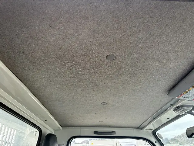 いすゞ エルフ TKG-NJR85AN(2WD)の写真31