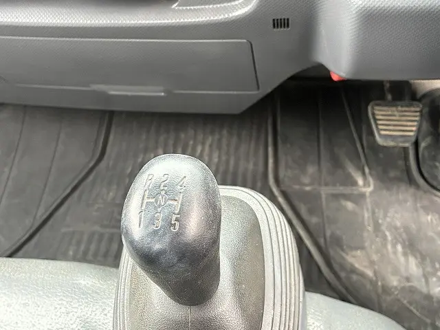 いすゞ エルフ TKG-NJR85AN(2WD)の写真34