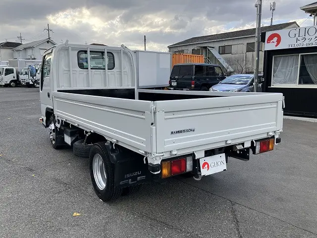 いすゞ エルフ 2RG-NHR88A(2WD)の写真6