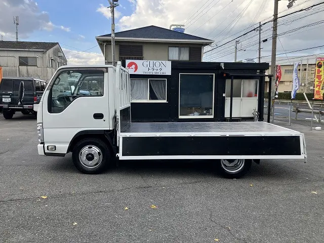 いすゞ エルフ 2RG-NHR88A(2WD)の写真11