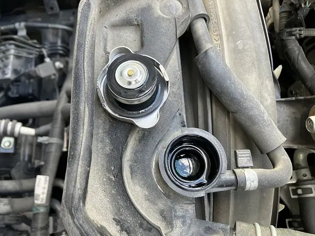 いすゞ エルフ 2RG-NHR88A(2WD)の写真20