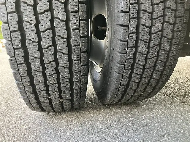 いすゞ エルフ 2RG-NHR88A(2WD)の写真31