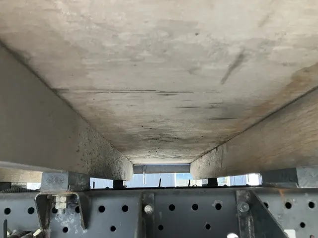 いすゞ エルフ 2RG-NHR88A(2WD)の写真34