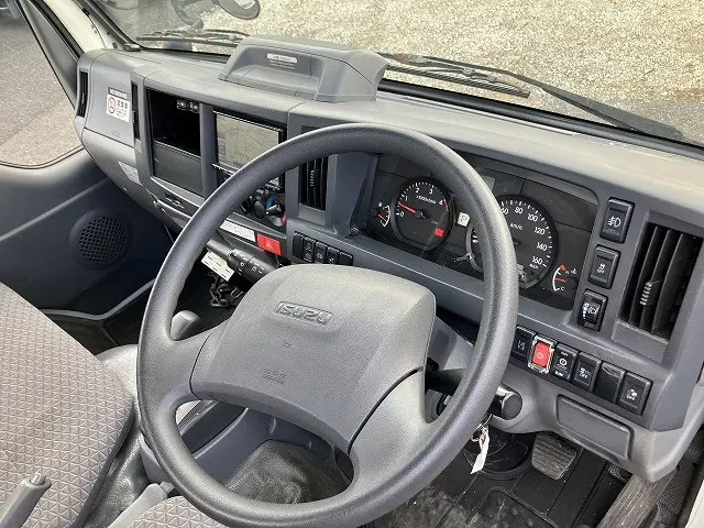 いすゞ エルフ 2RG-NHR88A(2WD)の写真50