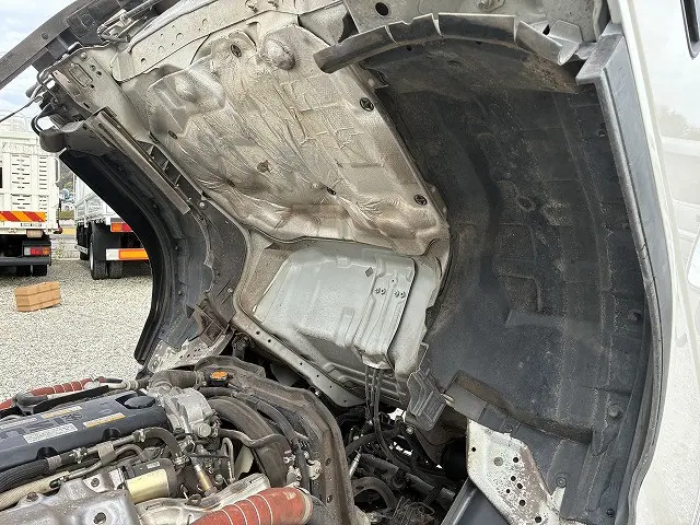 いすゞ エルフ 2RG-NJR88AD(2WD)の写真20