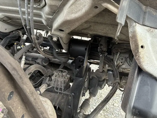 いすゞ エルフ 2RG-NJR88AD(2WD)の写真21