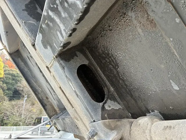 いすゞ エルフ 2RG-NJR88AD(2WD)の写真25