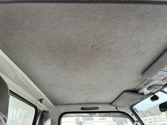 いすゞ エルフ 2RG-NJR88AD(2WD)の写真31