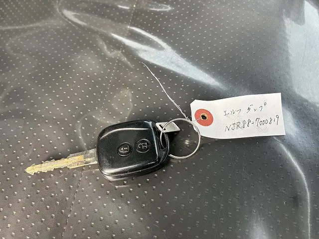 いすゞ エルフ 2RG-NJR88AD(2WD)の写真39