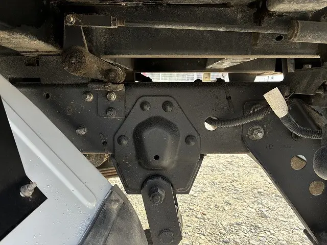 いすゞ エルフ 2RG-NJR88AD(2WD)の写真44