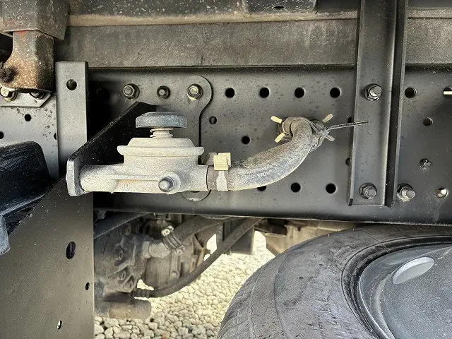 いすゞ エルフ 2RG-NJR88AD(2WD)の写真46