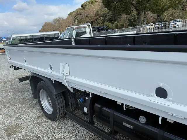 三菱 キャンター 2RG-FEB50の写真33