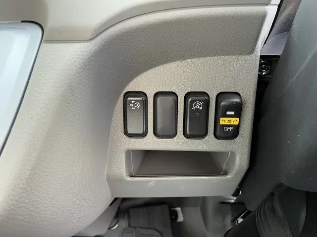 三菱 キャンター 2RG-FEB50の写真40