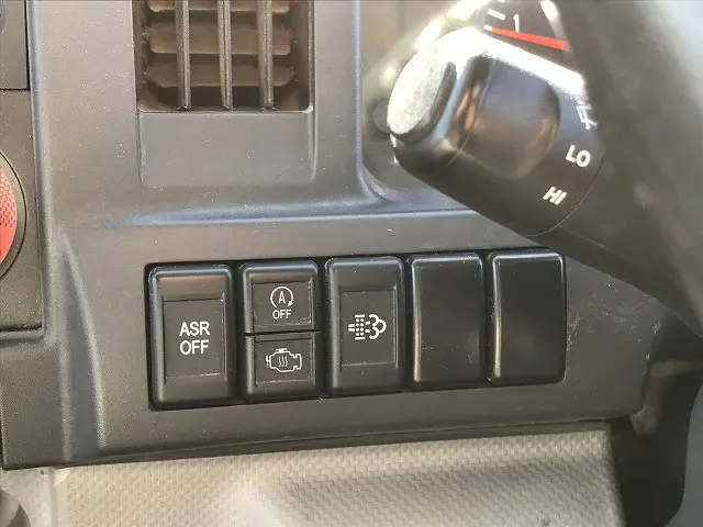 いすゞ エルフ TRG-NHR85A(2WD)の写真28