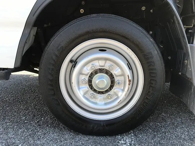 いすゞ エルフ TRG-NHR85A(2WD)の写真39