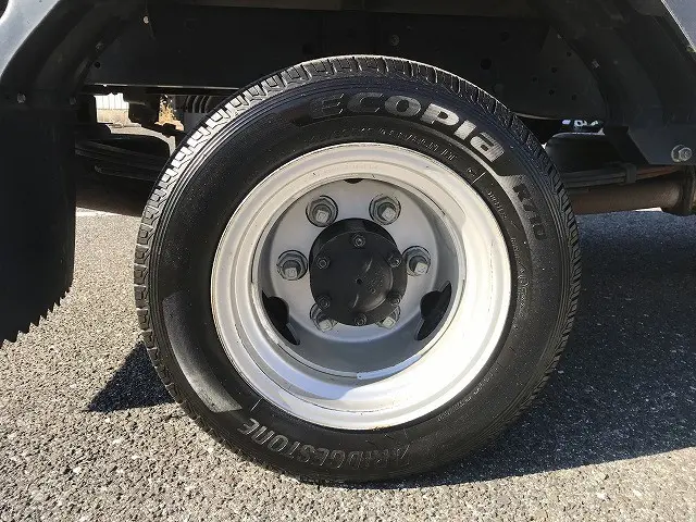 いすゞ エルフ TRG-NHR85A(2WD)の写真41
