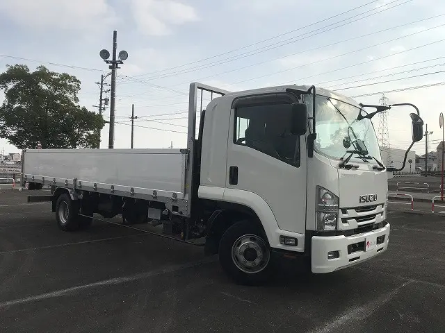 いすゞ フォワード TKG-FRR90S2(2WD)の写真3