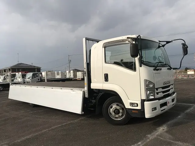 いすゞ フォワード TKG-FRR90S2(2WD)の写真10